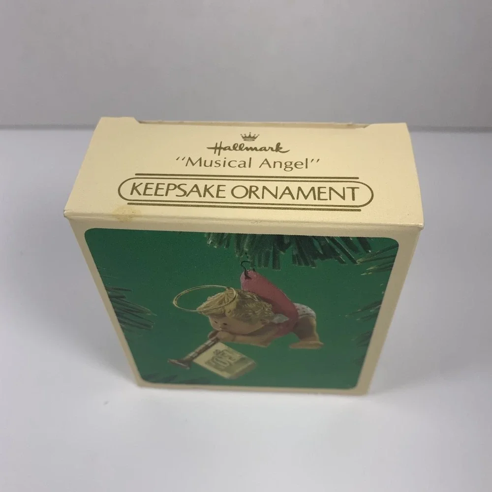 Hallmark 1984 Vintage Musical Angel Ornament New in Original Box - New Old Stock